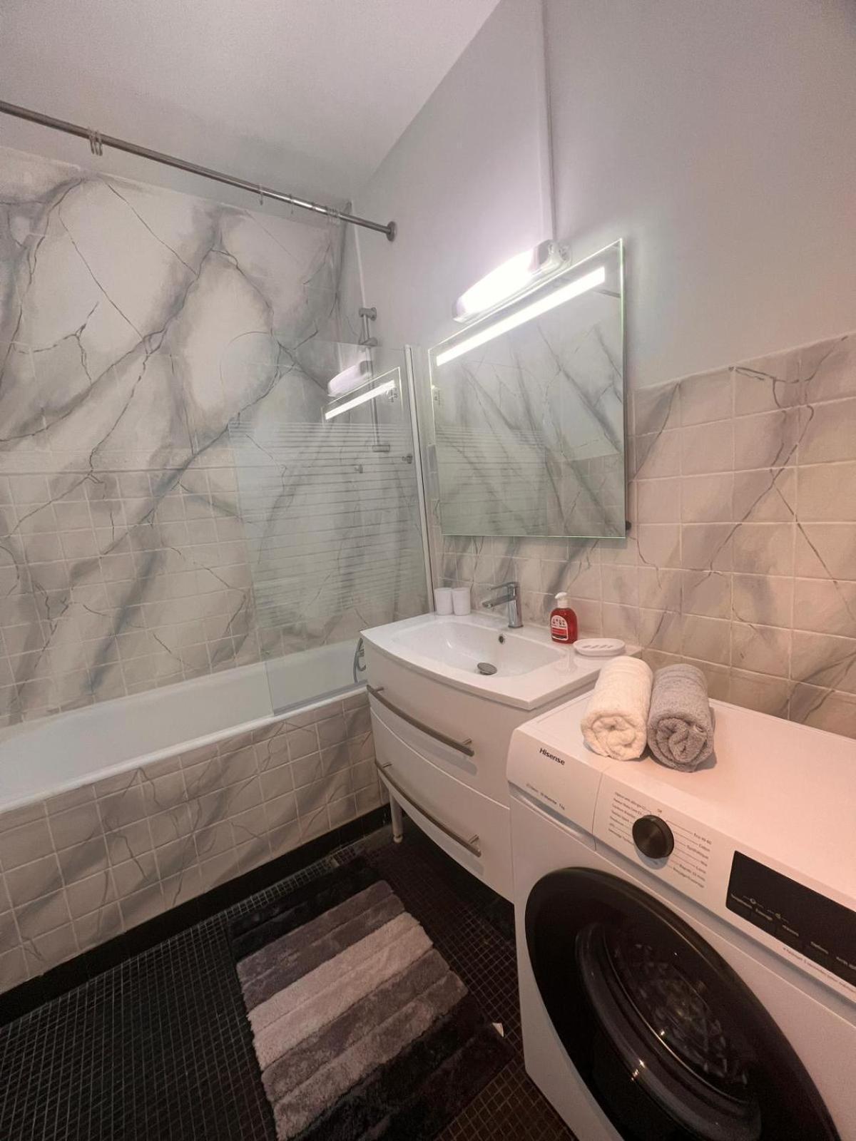 Appartement Paris Grenelle - Hala Paris Eksteriør billede